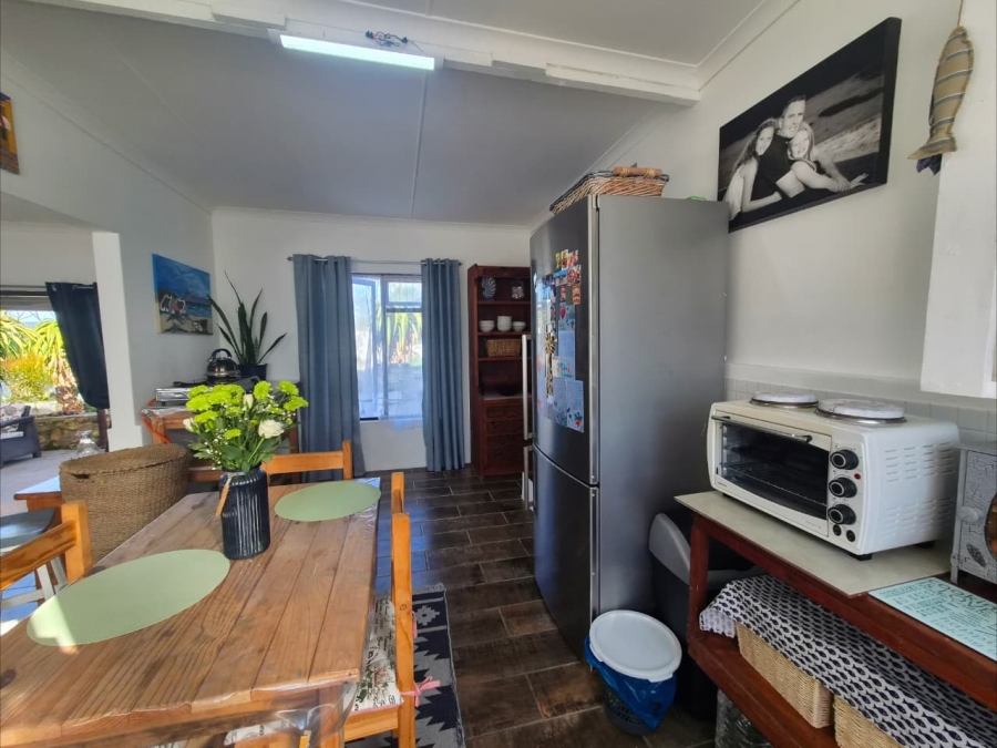 2 Bedroom Property for Sale in Stilbaai Oos Western Cape